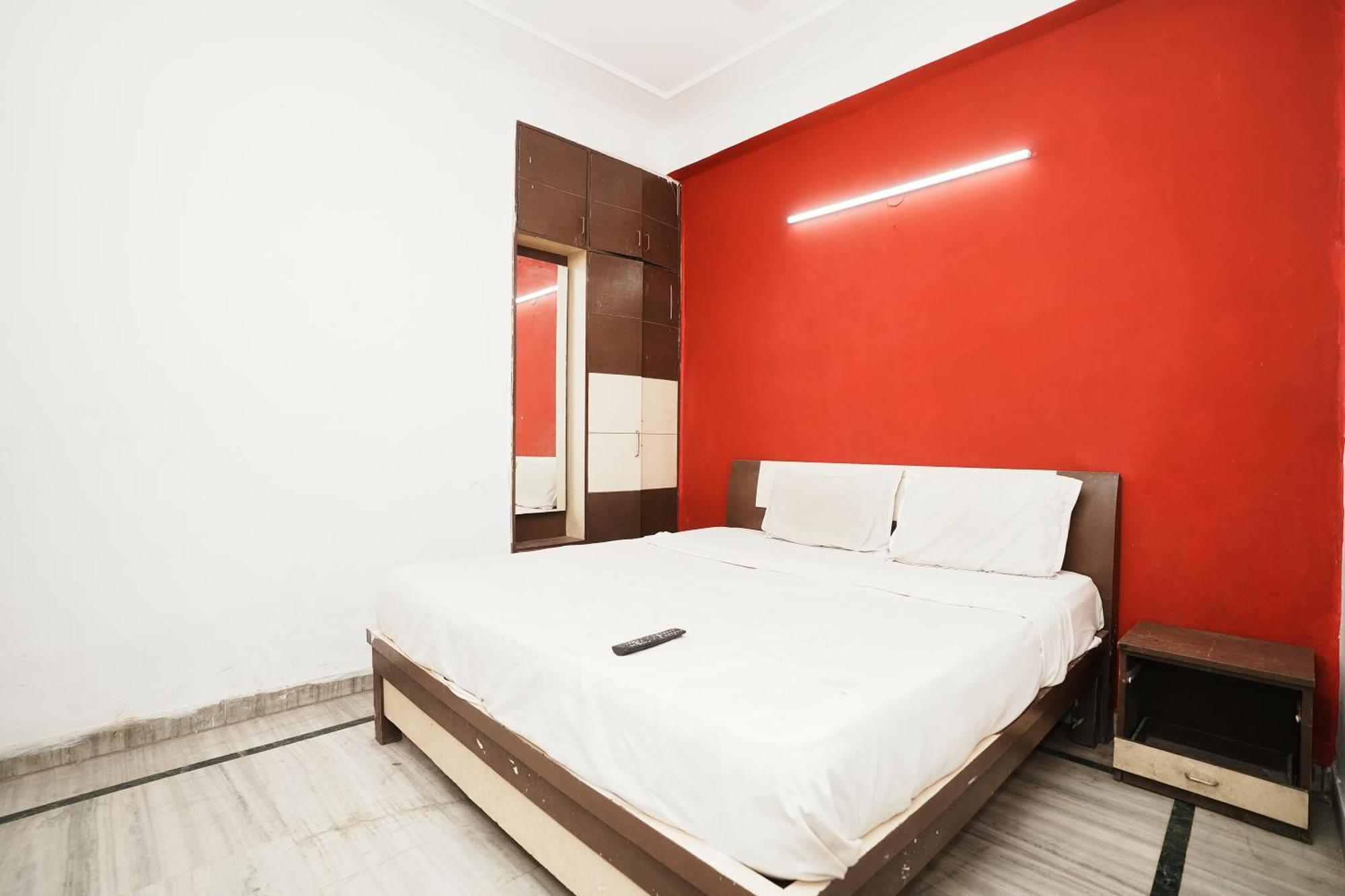 Hotel Sunrise Moon Ню Делхи Екстериор снимка